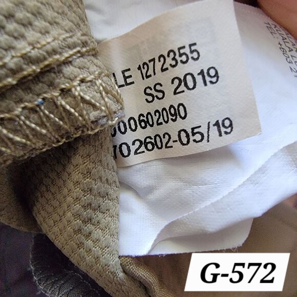 Under Armour Mens Sz 34 Golf Shorts HeatGear Loose Tan Flat Athletic 11" INS - Picture 10 of 10